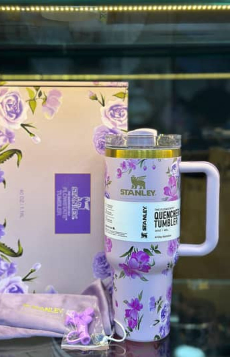 "TUMBLER CUPS" Stay Hydrated In Style With Vibey Tumbler.