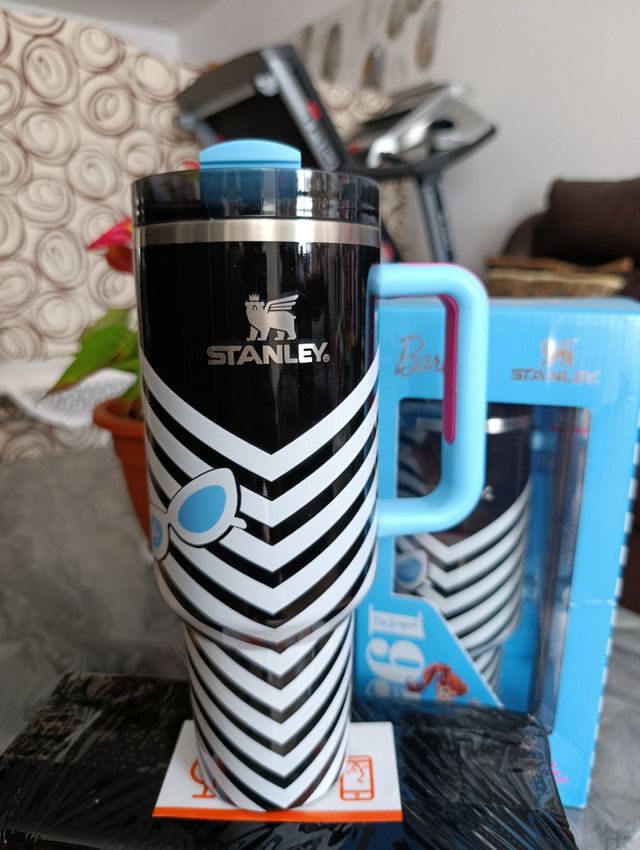 "TUMBLER CUPS" Stay Hydrated In Style With Vibey Tumbler.