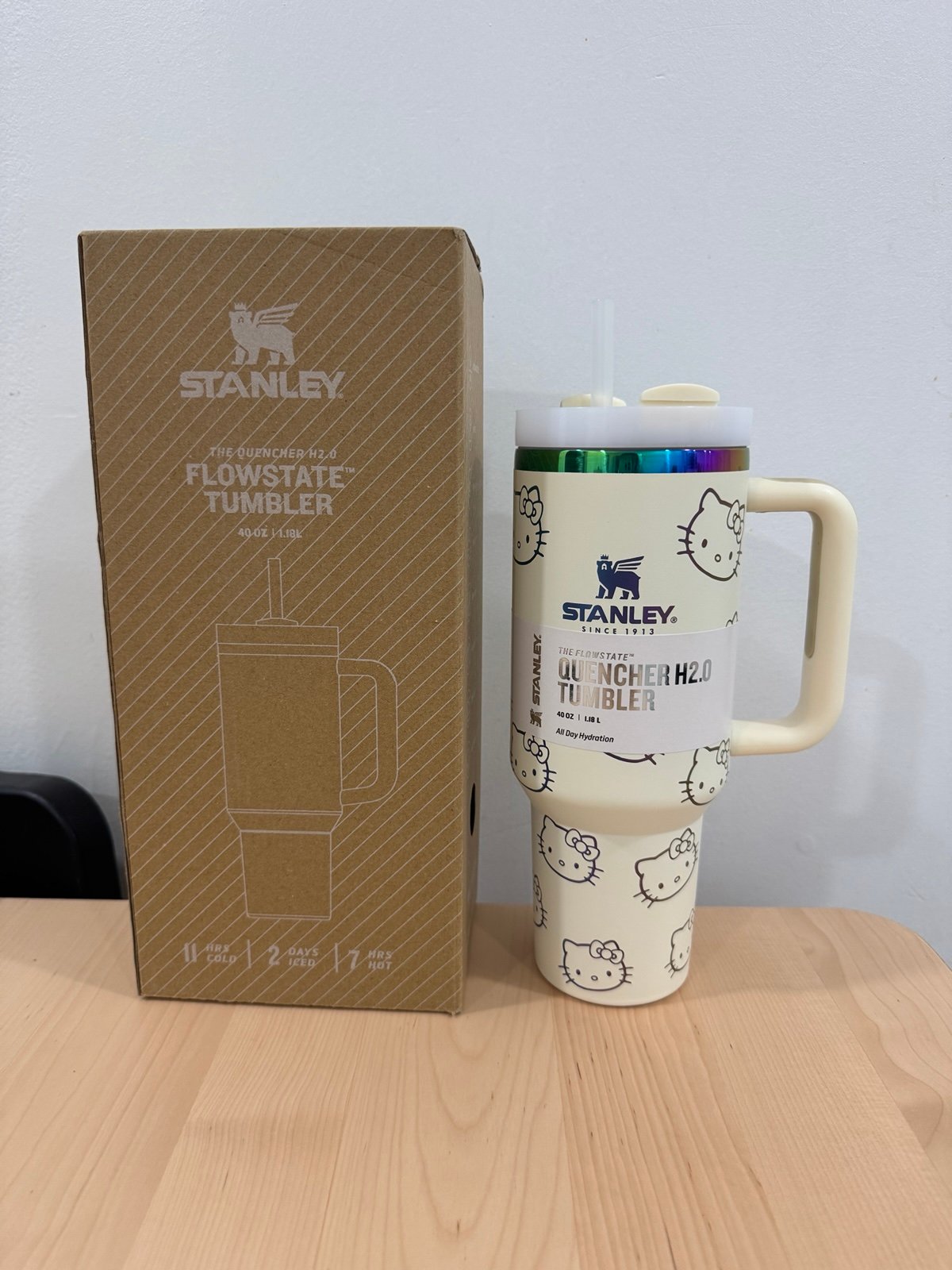 "TRENDY TUMBLER CUPS" Stay Hydrated with trendy tumbler and feel cool.
